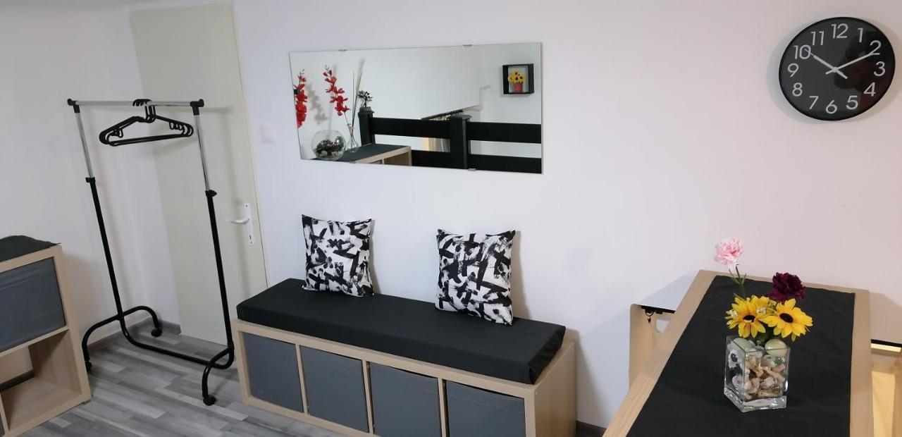 Little-Oasis Apartment บูดาเปสต์ ภายนอก รูปภาพ