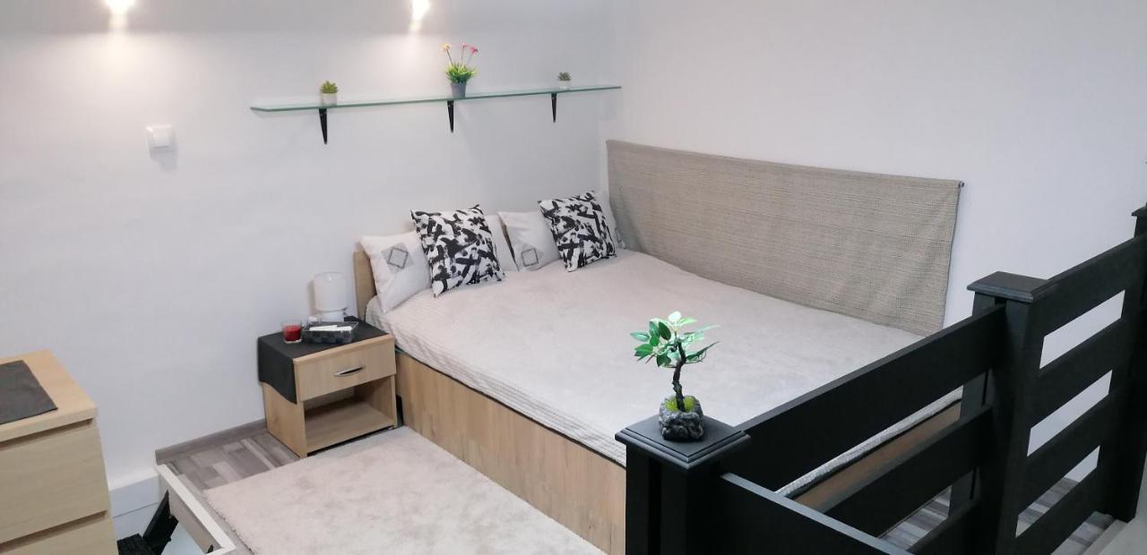 Little-Oasis Apartment บูดาเปสต์ ภายนอก รูปภาพ