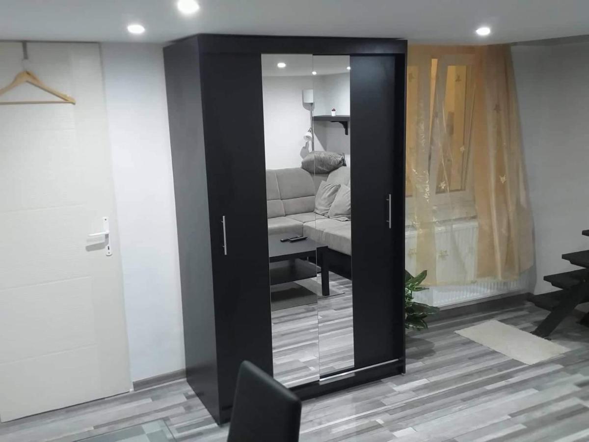 Little-Oasis Apartment บูดาเปสต์ ภายนอก รูปภาพ